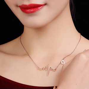 Collier en acier inoxydable plaqué or rose avec pendentif cœur battant pour couples, chaîne serpent, idéal pour un anniversaire - Product Image 1
