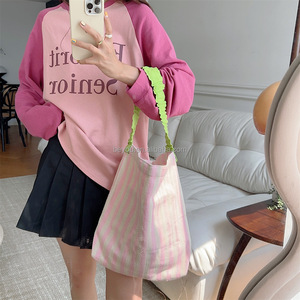 Rose <span class=keywords><strong>vert</strong></span> femmes recyclé fourre-tout <span class=keywords><strong>sac</strong></span> à bandoulière femmes rayé toile <span class=keywords><strong>sac</strong></span> réutilisable <span class=keywords><strong>sac</strong></span> à provisions grande capacité Art <span class=keywords><strong>sac</strong></span> à <span class=keywords><strong>main</strong></span> - Product Image 5