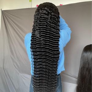 Peluca de Cabello Brasileño de 40 Pulgadas, Transparente para Encaje, con Cabello de Bebé, Negro Natural, Ondulado Profundo, Peluca Completa de Cabello Humano Remy - Product Image 4