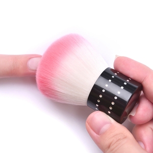 Cepillo de Limpieza de Uñas y Maquillaje con Degradado Rosa, Cepillo Suave para Eliminar Polvo de Uñas, Herramienta para el Cuidado de las Uñas y Manicura - Product Image 4