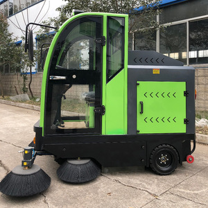 Electric Ride On Sweeper 42 Gal Hopper 700Mm Main Brush For Factory Industrial Park Cleaning - Product Image 3