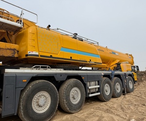 Grue tout-terrain XCM XCA200L8 de 200 tonnes, année 2021, avec grue SAC1300t STC800t6 STC800t5 STC1000c7, fabrication chinoise. - Product Image 2
