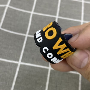 Etiqueta de Goma Personalizada para Camisetas, Parche de Goma Termoadhesivo, Logotipo de Goma para <span class=keywords><strong>Ropa</strong></span>, Logotipo de Silicona 3D - Product Image 6