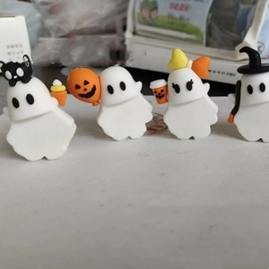 Ahşap Benzeri Yeni Gelen 2025 Cadılar Bayramı Dekoru Ghostees Gizemli Telefon Arkadaşı Dayanıklı Plastik Süs Yapışkanlı Hayalet Balkabağı Telefon - Product Image 6