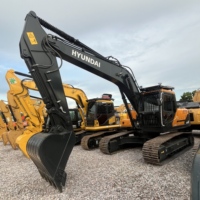 Excavatrice sur chenilles Hyundai HX220HD d'occasion, 22 tonnes, modèle 2024, faible nombre d'heures de travail, bien entretenue, moteur, pompe et roulements hydrauliques