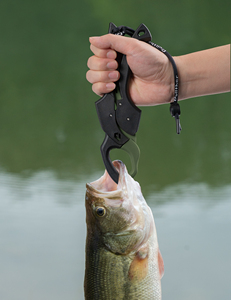 <span class=keywords><strong>Pince</strong></span> à <span class=keywords><strong>poisson</strong></span> portable légère, support de <span class=keywords><strong>poisson</strong></span>, <span class=keywords><strong>pince</strong></span> de pêche, utilisation à une main, accessoire de pêche, vente en gros - Product Image 4