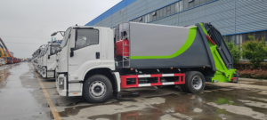 Camión de Recolección de Basura HINO 700 ISUZU GIGA VC66 4x2 - Product Image 4