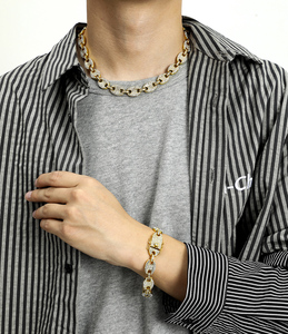 Bijoux pour hommes 13MM Rock Hip Hop Alliage plaqué or Collier chaîne cubaine Miami <span class=keywords><strong>en</strong></span> forme <span class=keywords><strong>de</strong></span> <span class=keywords><strong>grain</strong></span> <span class=keywords><strong>de</strong></span> <span class=keywords><strong>café</strong></span> glacé avec strass - Product Image 2