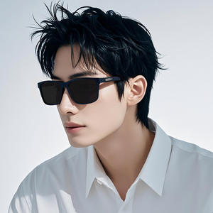 Nuevas Gafas de Sol Polarizadas para Hombre, Protección UV400, Marco de PC Negro, Lentes TAC Tipo 3, para Uso en Exteriores - Product Image 1