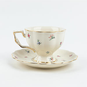 Set da Tè Pomeridiano in Ceramica Stile Retrò <span class=keywords><strong>Turco</strong></span> e Francese, <span class=keywords><strong>Teiera</strong></span> in Stile Palazzo con Fiori e Bordo Dorato, Tazza da Caffè con Piattino <span class=keywords><strong>per</strong></span> Casa - Product Image 2