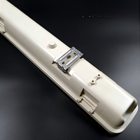 Vente directe d'usine de lampes évaluées IP65 Supports de lampe à pression en acier inoxydable Type de pince Bases de lampe Supports d'installation Snap-on