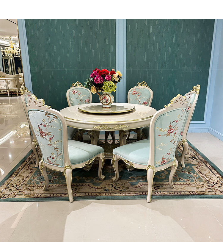 Une table et six chaises (1,38 m)