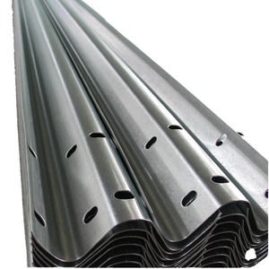Guardrail Stradale in Acciaio EN1317H1 di Alta Qualità, Barriera Stradale Zincata a Doppia Onda per Strade Rurali, Fornitura di Fabbrica - Product Image 2