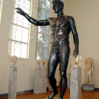 Знаменитая репродукция, скульптура, металлическое ремесло, латунь, натуральный размер, Мужская бронзовая греческая статуя