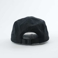 Gorra de campamento unisex de 5 paneles personalizada, logotipo de impresión de tela de nailon negro para deportes al aire libre, escenas de pesca en la playa