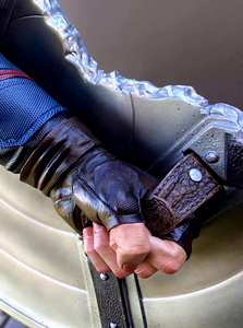 Statue grandeur nature Captain America <span class=keywords><strong>Marvel</strong></span> Avengers Endgame 1/<span class=keywords><strong>2</strong></span> 110CM avec marteau Mjolnir et doubles boucliers en résine - Product Image 4