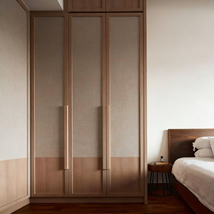 Armoire de chambre à coucher en bois massif avec porte en rotin personnalisée BALOM, texture naturelle, design respirant, cadre robuste - Product Image 4