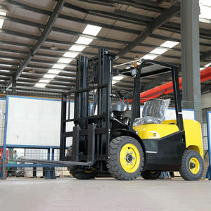 Дизельный вилочный погрузчик CPC-<span class=keywords><strong>30</strong></span> 3Т с полным приводом – Высокоэффективный дизельный погрузчик для логистики - Product Image 1