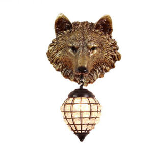 Country Retro Wall Light Bar Cafe Golden Wolf Head Hold Lantern Inn Resina Decorado Tema Restaurante Wolf Lámpara de pared - Product Image 3