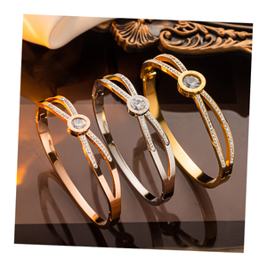 Round Roman <strong>Numerals</strong> Cross Diamond Bracelet Stainless Steel Love Diamond Buckle Bracelet <strong>De</strong> Couple for Girl Friend Women Gift - Product Image 1