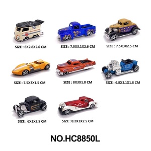 Caja de mano ABS 8 tipos de coches, 4 coches modelo de aleación de zinc fundido a presión deslizante al azar para niños - Product Image 1