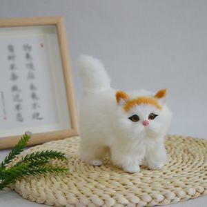 بيع بالجملة تمثال قطة واقعي محشو حيوان فرو صناعي ديكور المنزل مادة الفراء الاصطناعي محاكاة دمية القط واقفة - Product Image 6