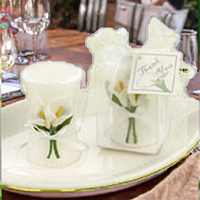 Fournisseur de bougies blanches en forme d'ange bébé et de fleurs de lys pour mariage, anniversaire et pâtisserie de gâteaux pour bébé pour la Saint-Valentin
