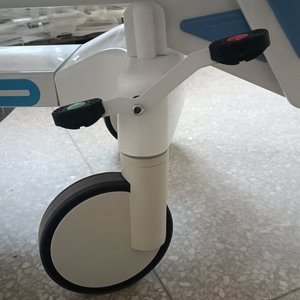 6-Zoll 150-mm Zentralschloss-Medizinschlafstellen leiser TPR-Radräder Gesamtbremse Richtungsbahn-Wohnwagen Krankenhausbetten Werkstatt Bremsen - Product Image 5