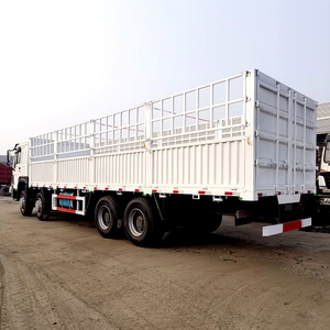 Camión de Carga Pesada SINOTRUK HOWO 8X4 de 12 Ruedas, Euro 2, Caja de Cambios FAST, Cámara Trasera, Camión de Carga con Barandas en Venta - Product Image 6