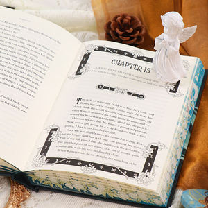 Impresión de Libros de Tapa Dura de Fantasía y Romance Personalizados con Portada Ilustrada y Bordes Impresos, Edición de Colección para Autores - Product Image 4