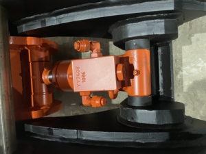 Attacco rapido per escavatore CAT305 PC50 benna a perno idraulico con accoppiatore a cambio rapido - Product Image 4