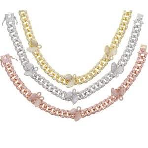 Chaîne de cheville cubaine en zircon glacé avec motif feuille pour femme - Plaqué or/or rose, réglable, inaltérable, bijou de mode pour le quotidien et les soirées - Product Image 5