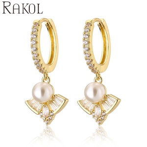 ต่างหู EP5242ลาโคลสีเงินแท้น่ารักประดับโบว์สำหรับผู้หญิงต่างหูมุกสำหรับเจ้าสาวในงานแต่งงาน - Product Image 1