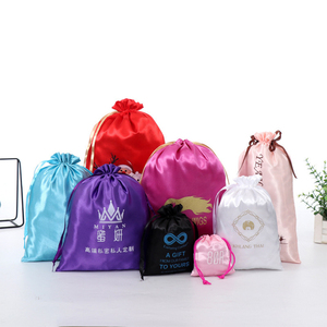 Bolsa de joyería de satén de moda más nueva con logotipo Extensiones de cabello de seda Bolsas de embalaje de almacenamiento para regalar - Product Image 5