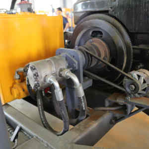 China Multi-Functionele Waterput Boorinstallatie/150M <span class=keywords><strong>Crawler</strong></span> Type Waterput Boorapparatuur - Product Image 3