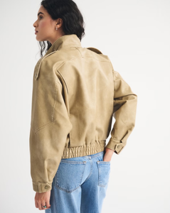 เสื้อแจ็คเก็ตบอมเบอร์หนัง PU คอเต่าทรงลำลองสำหรับผู้หญิง ยี่ห้อ LEDUO รุ่นสปริง สีพื้น - Product Image 3