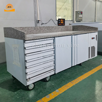 Table de préparation à la pizza professionnelle en acier inoxydable avec plateau en marbre, réfrigérateur à double température, établi pour cuisine de restaurant