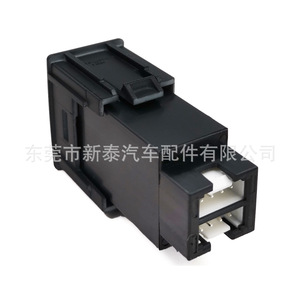 Chargeur rapide USB Type-C pour voiture Isuzu D-Max Mu-X 12V QC3.0 PD double port noir ABS - Product Image 2
