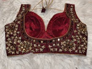 Chemise de créateur pour femme, couleur bordeaux, avec broderie artisanale en zircon véritable, pour mariage et occasions festives - Product Image 3