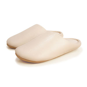 2025 New Design <strong>Men's</strong> and Women's Matching Home Leather <strong>Slippers</strong> - Comfortable and Warm Cotton <strong>Slippers</strong> for Autumn and Winter - Product Image 2