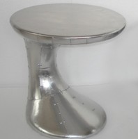 Table basse en aluminium de style loft industriel rétro aviateur de luxe avec chaise pour le salon