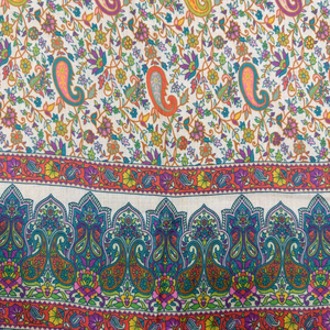 Écharpes et Stoles à Impression Numérique en Polyester Doux de Qualité Supérieure, Voiles de Mode Personnalisés, Vente en Gros Direct Usine - Product Image 3