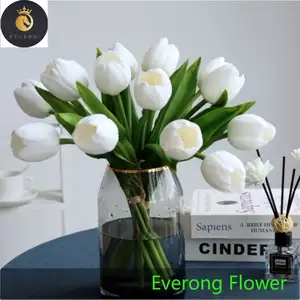 Di alta qualità artificiale aperta grande tulipano bianco fiore Bouquet da sposa vera decorazione per festa nuziale