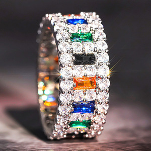 Anello Geometrico Quadrato Colorato per Donne, Elegante Gioiello da Indossare Quotidianamente e per Feste, Idea Regalo - Product Image 2