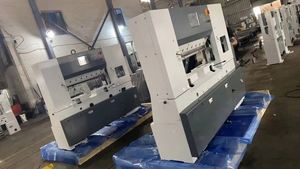 1300mm Industrial Large Format Paper Trimmer <b>Cutter</b> <b>Hydraulic</b> Guillotine Paper Cutting Machine - Product Image 4