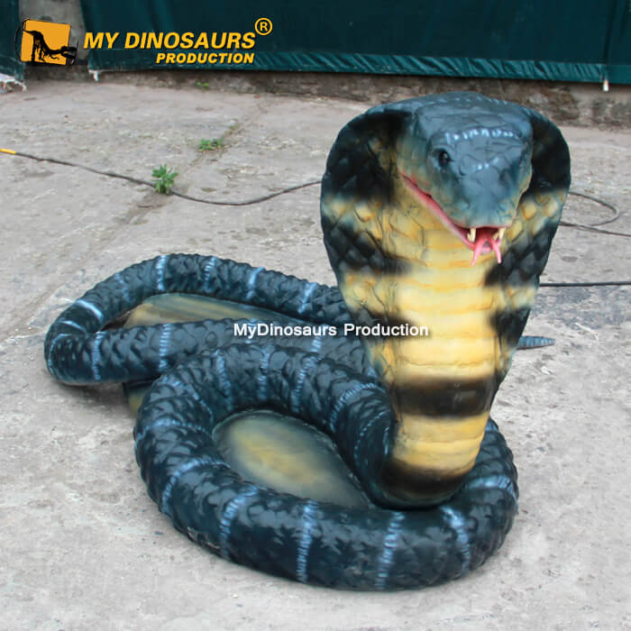 MY DINO Ular Realistis Hewan Bergerak Cobra Model