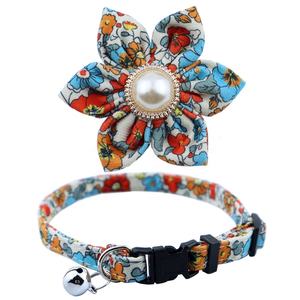 Minerva Factory Floral Print Pearl Décoration Amovible Fleur Sashy Bell Réglable Pet Chat Chiot Collier Ensemble Accessoires Pour Animaux De Compagnie - Product Image 4