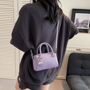กระเป๋าสะพายข้างสีเหลือง ขนาดกลาง สำหรับใส่ในชีวิตประจำวัน กระเป๋าสะพายไหล่ผู้หญิง สไตล์สปริง 2026 เก๋ไก๋ ลำลอง - Product Image 3