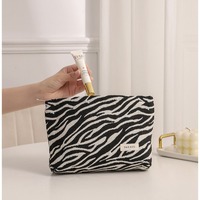 Tas Makeup Jacquard Vintage, Motif Leopard & Zebra, Kapasitas Besar, Dompet Kosmetik Mewah, Tas Jinjing Portabel untuk Penyimpanan Sehari-hari