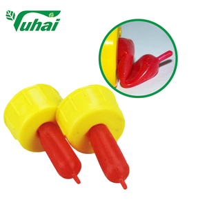 Tettarelle in Plastica per Alimentazione, Bottiglia con Tettarella, Secchio per Alimentazione Pecore, Ciuccio per Agnelli e Capre, Componente Essenziale per Allevamento - Product Image 1